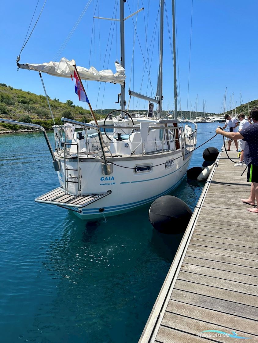 Nauticat 331
