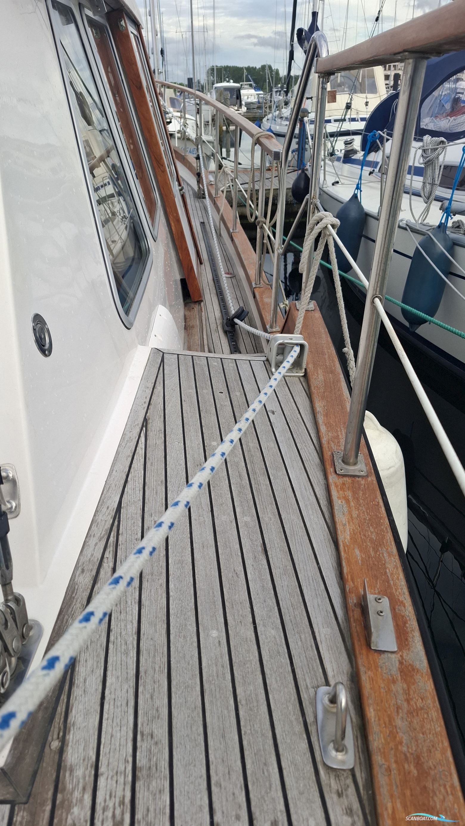 Nauticat 38