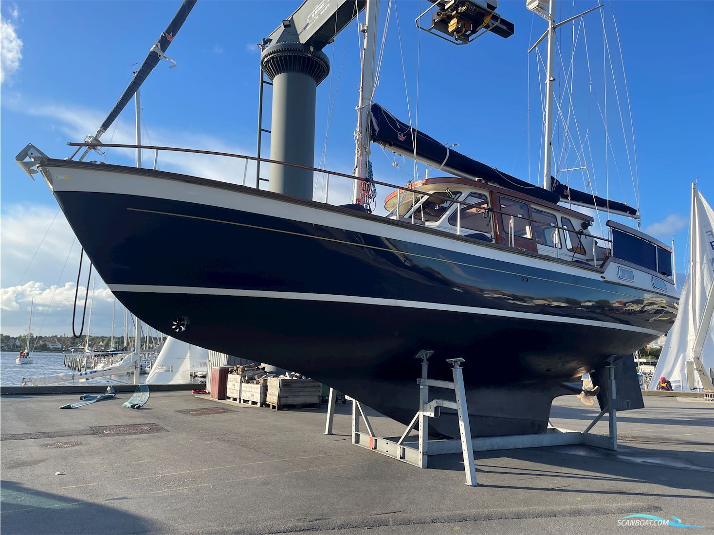 Nauticat 38