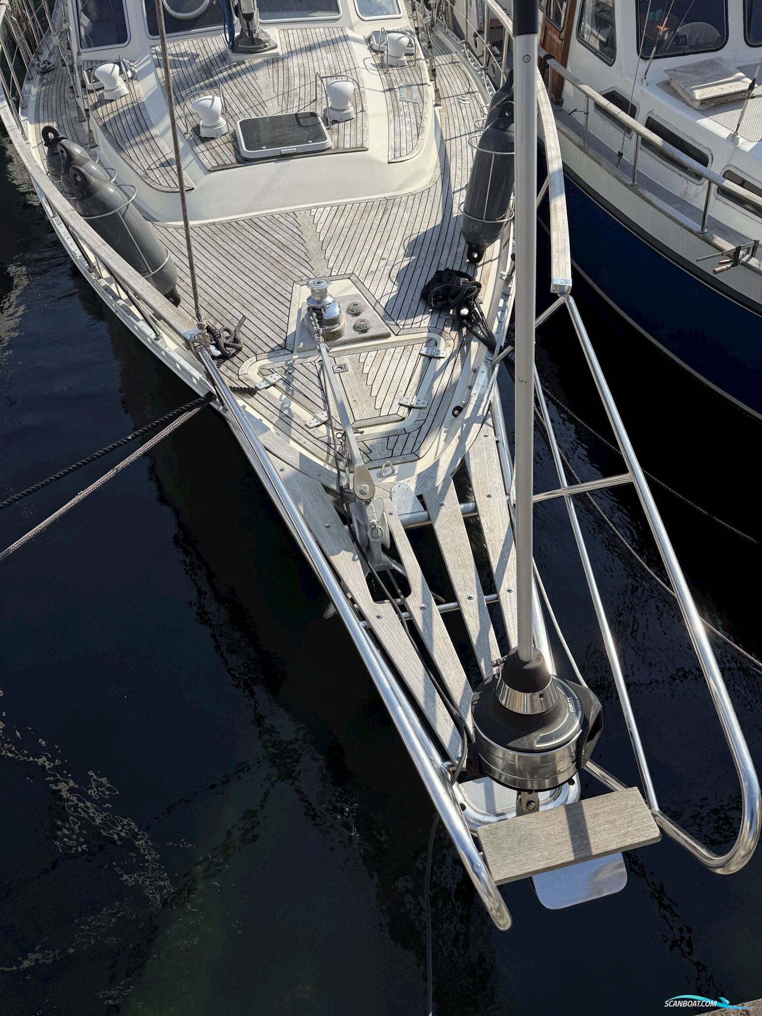 Nauticat 43 med mulig havneplads