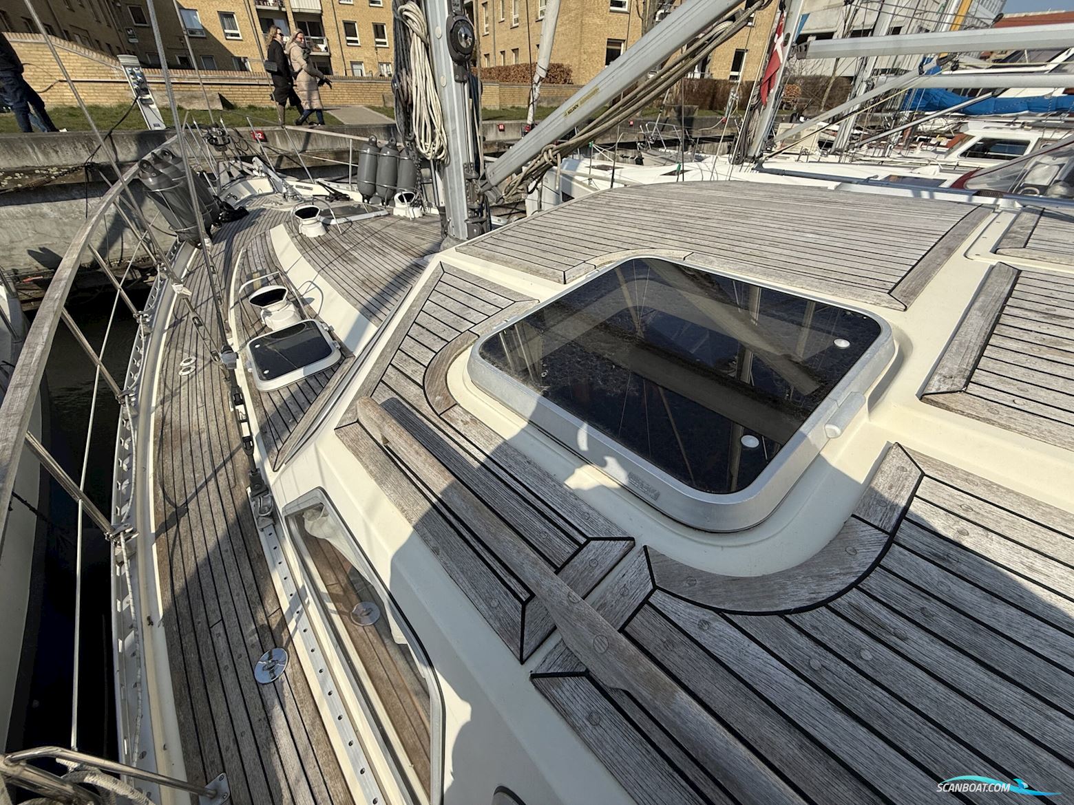 Nauticat 43 med mulig havneplads