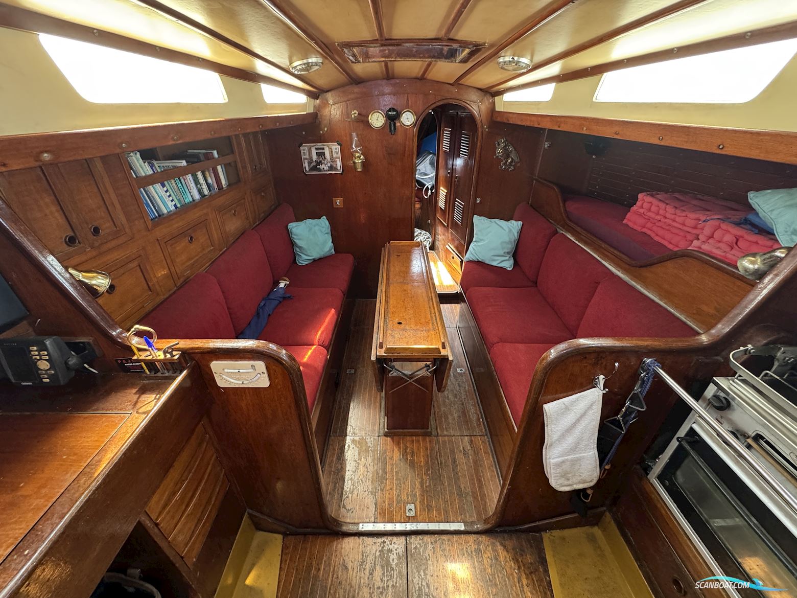 Nautor Swan 38