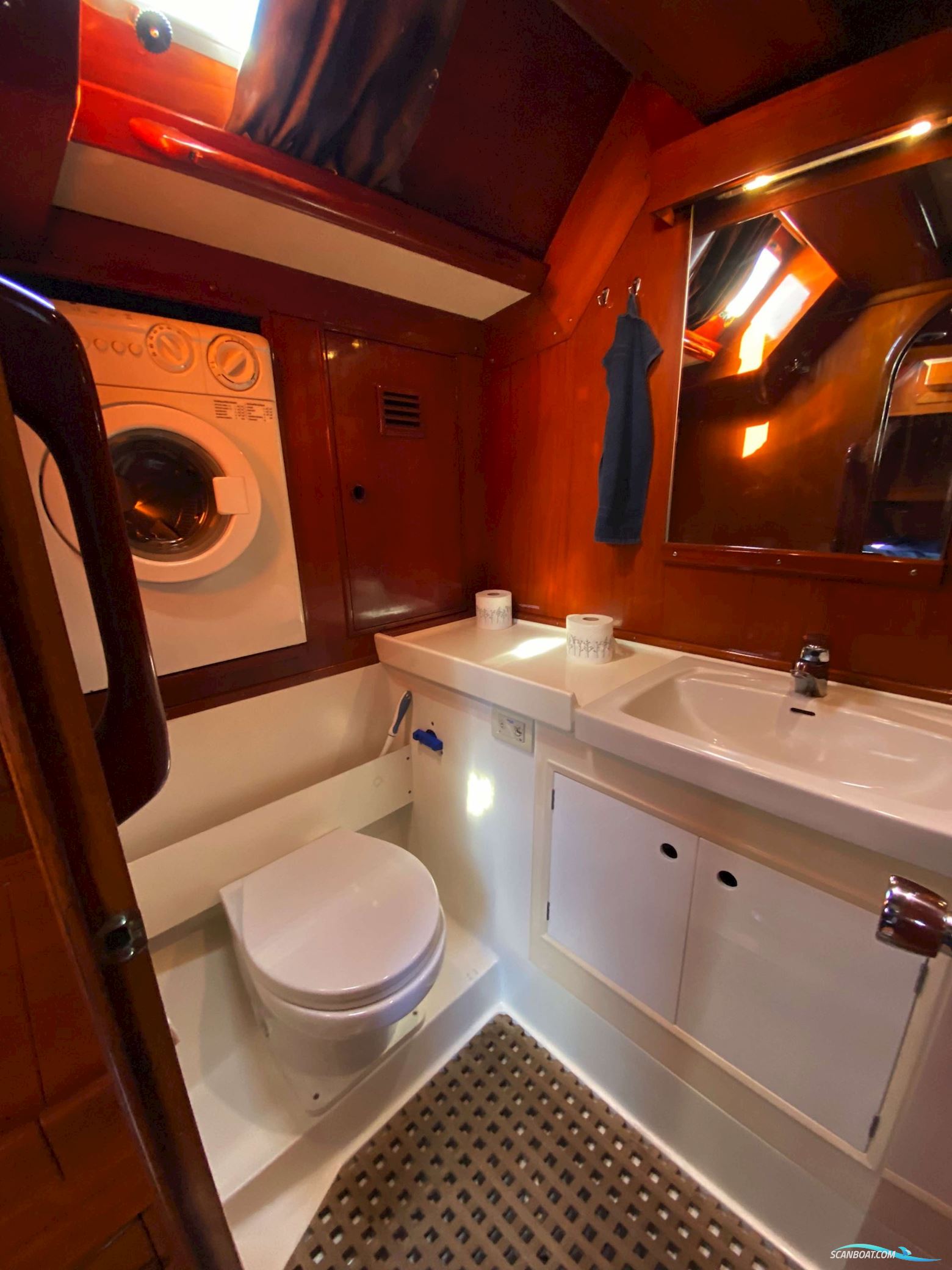 Nautor's Swan 70
