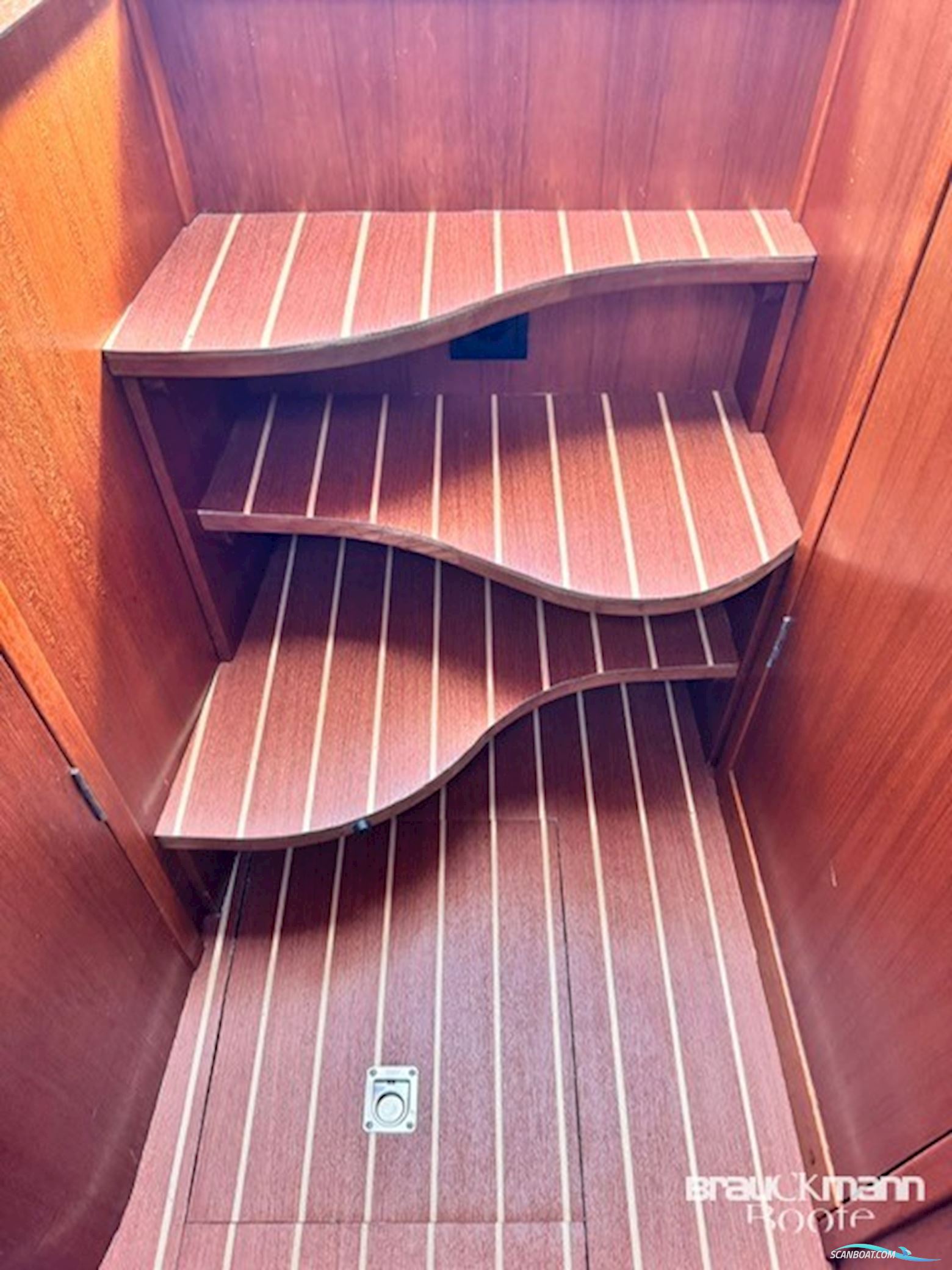 Nimbus (SE) Nimbus (SE) Nova 33 HT