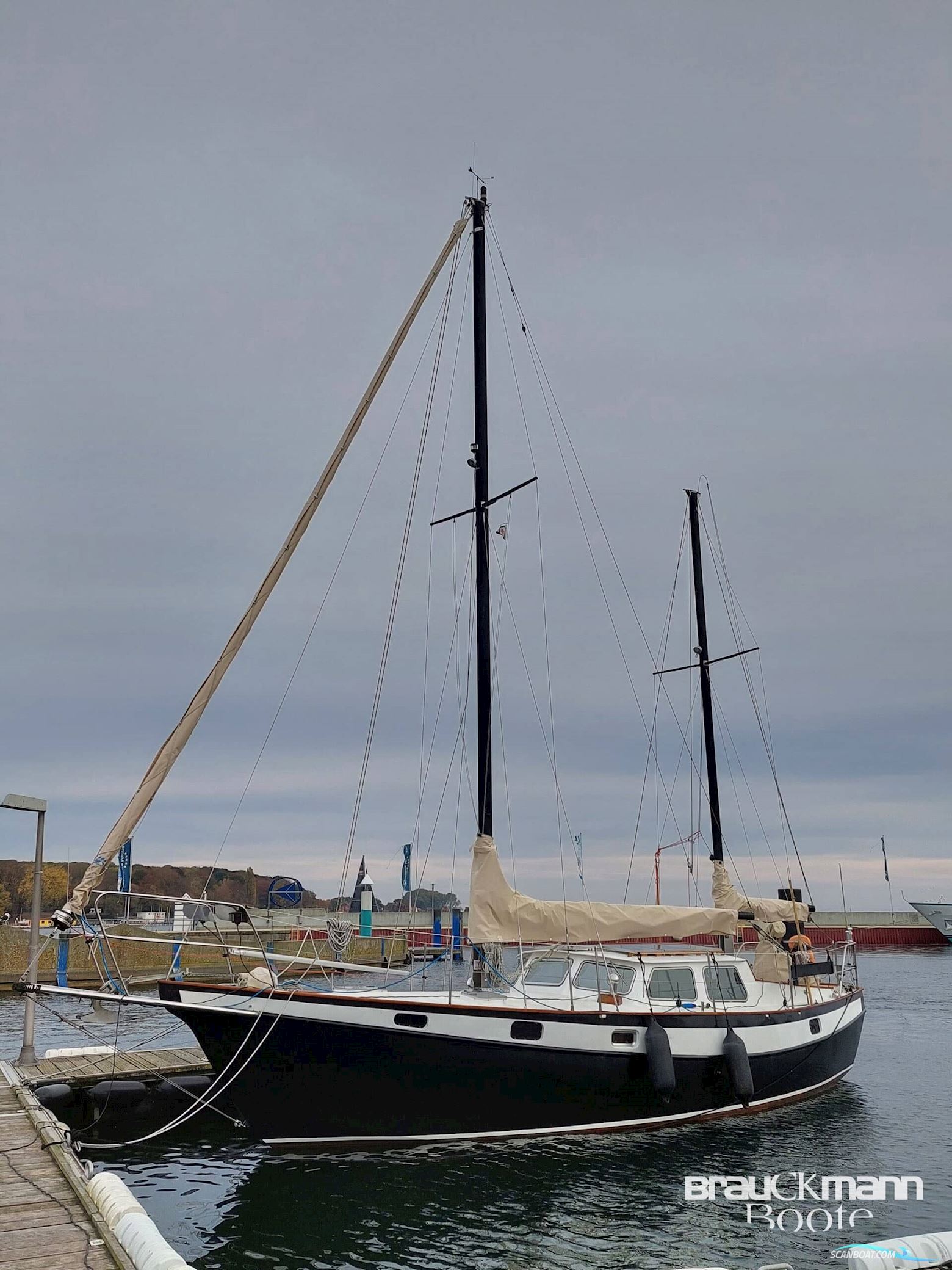 Norddeich Fahrensmann 36 Decksalon Sejlbåd 1985, med Mercedes motor, Tyskland