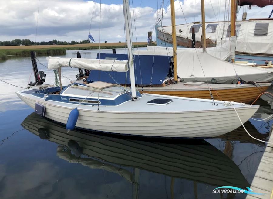 Nordisches Folkeboot Sejlbåd 1981, med Mercury 4 PS motor, Tyskland