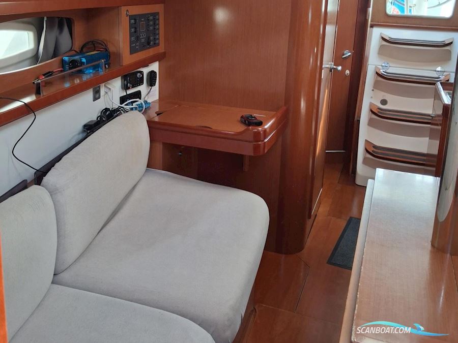 Oceanis 34