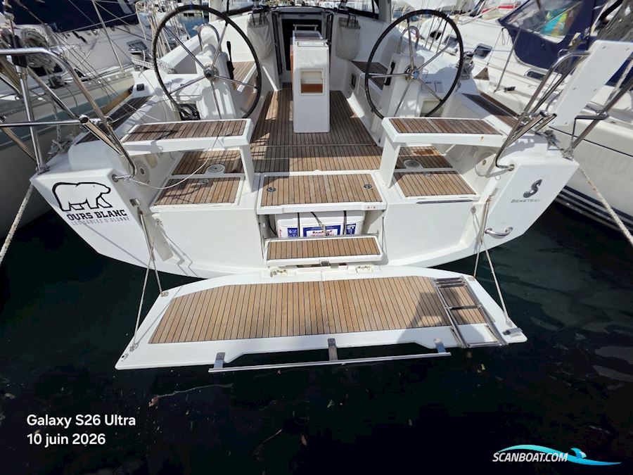 Oceanis 38