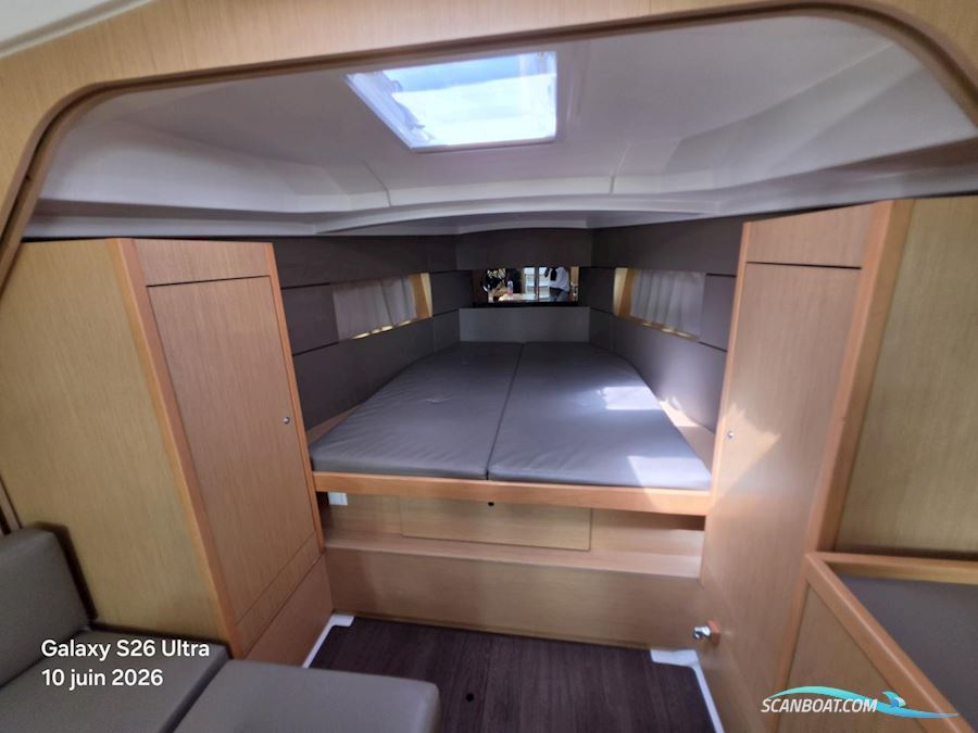 Oceanis 38