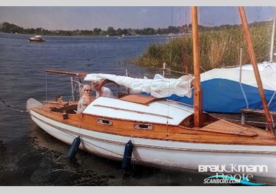 Olbricht 15er Sejlbåd 1980, med Tohatsu motor, Tyskland