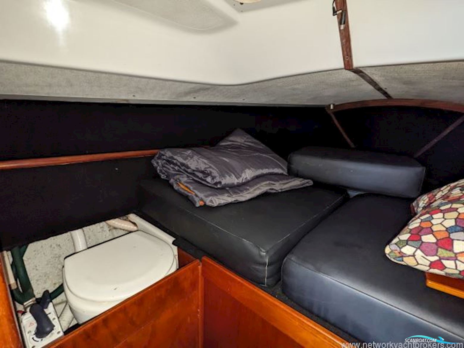 Omega Yachts 28