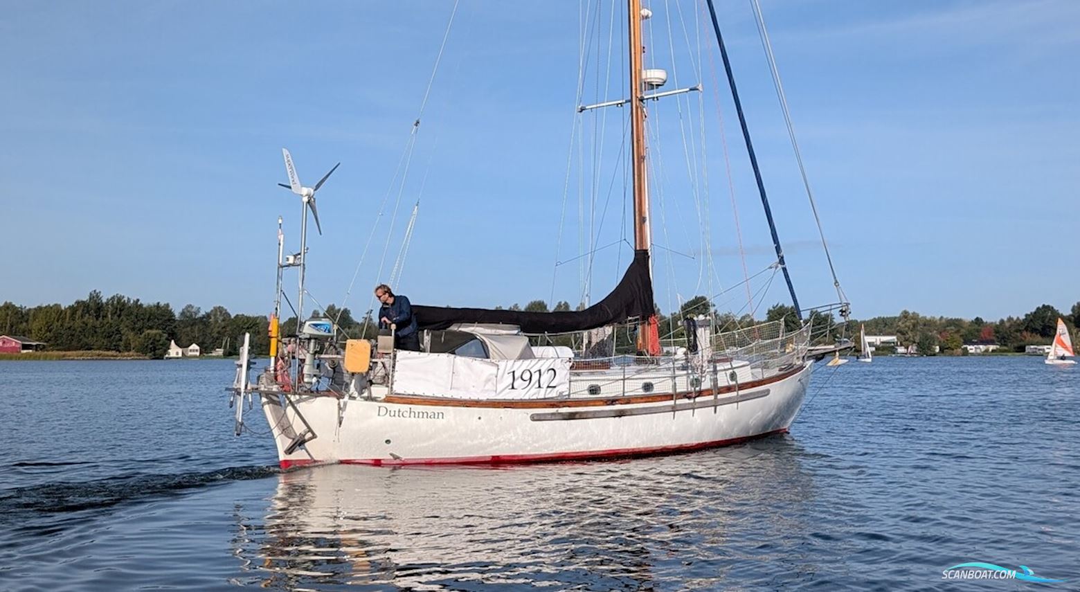 Orca 38