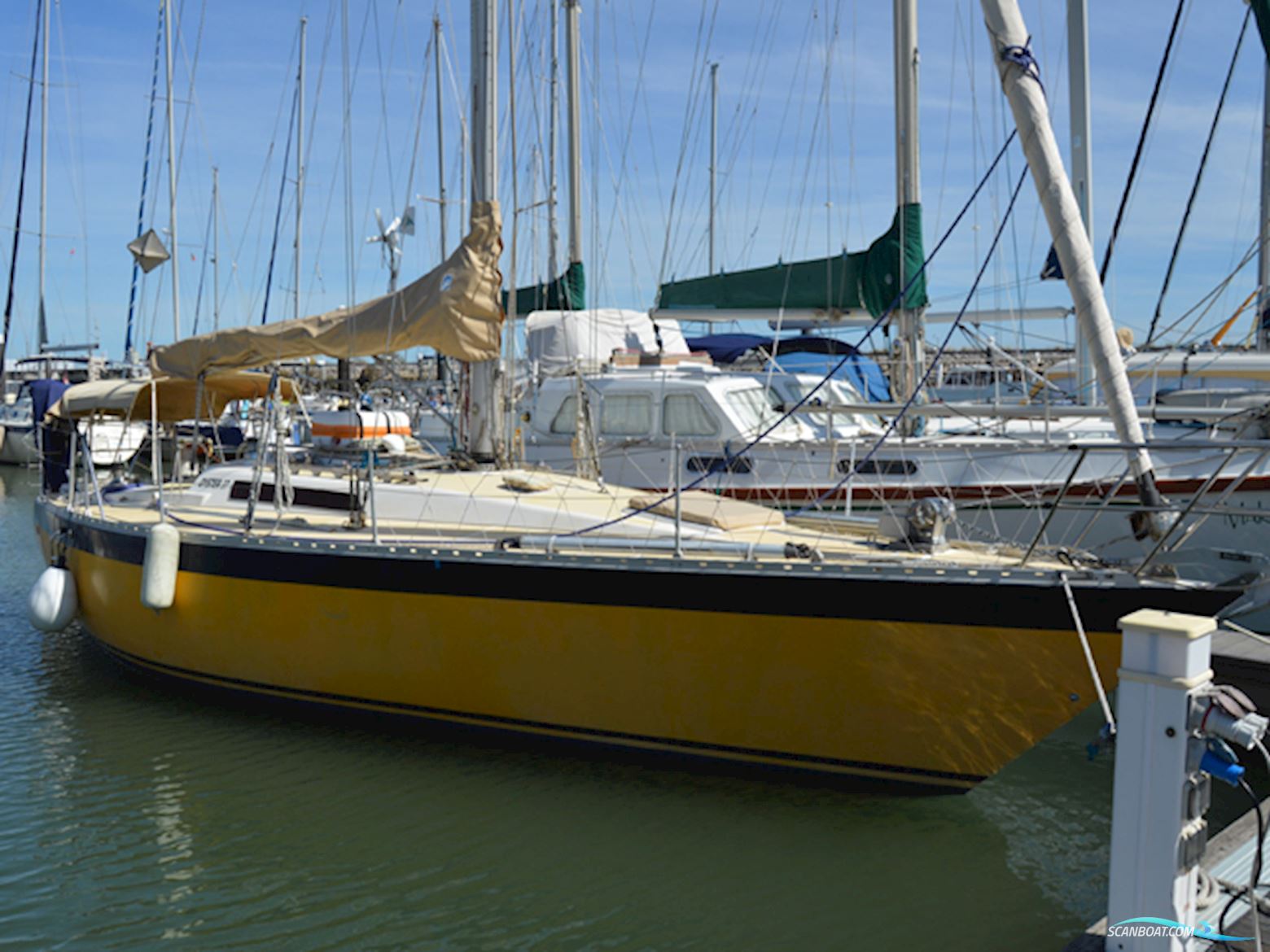 Oyster 37 Sejlbåd 1982, med Volvo Penta MD2040 motor, Portugal