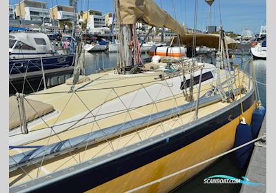 Oyster 37 Sejlbåd 1982, med Volvo Penta MD2040 motor, Portugal