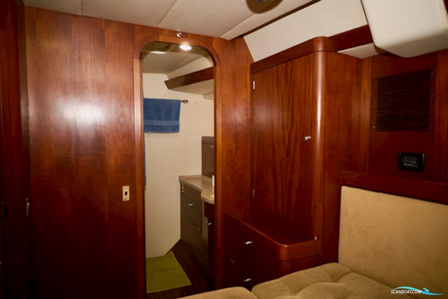 Oyster 80 Deck Saloon