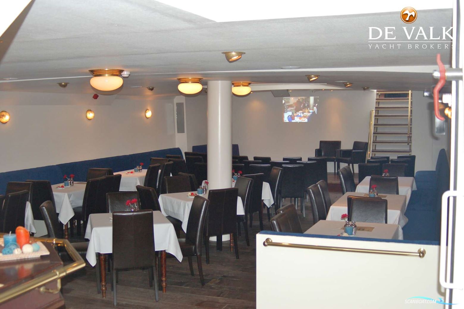 Passenger Vessel Minerva