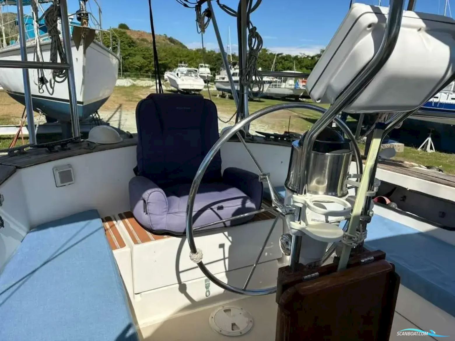 Pearson 365 Ketch