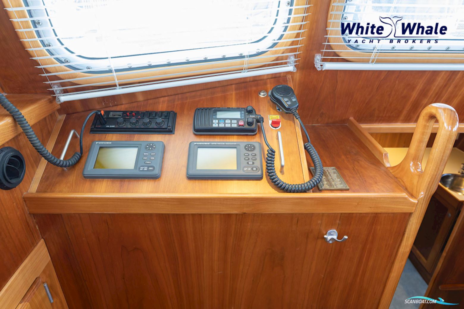 Pieter Beeldsnijder  Stagzeil schoener custom built refit