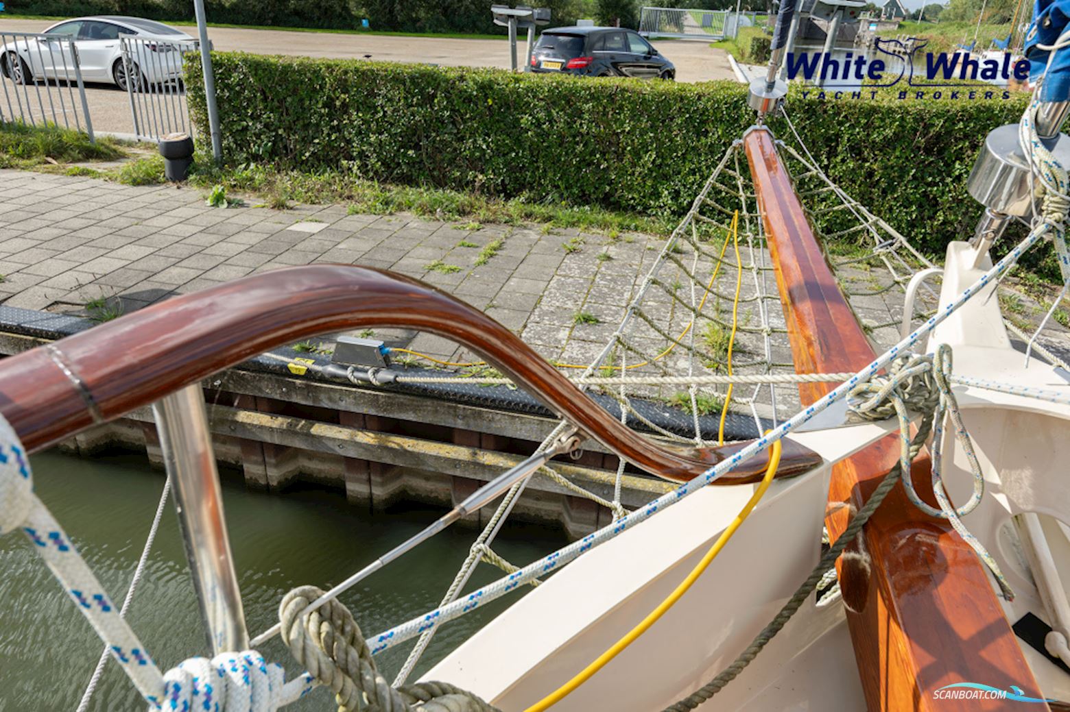 Pieter Beeldsnijder Stagzeil Schoener Custom Built Refit
