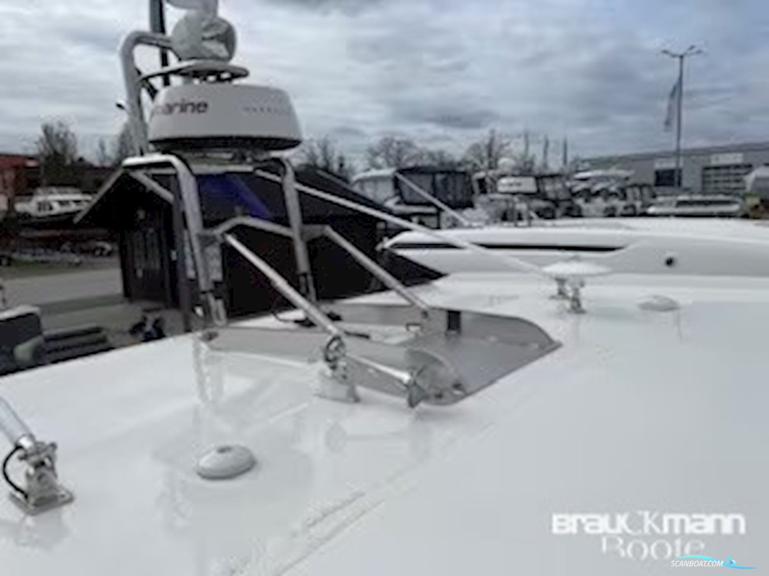 Prestige Yachts 520 S