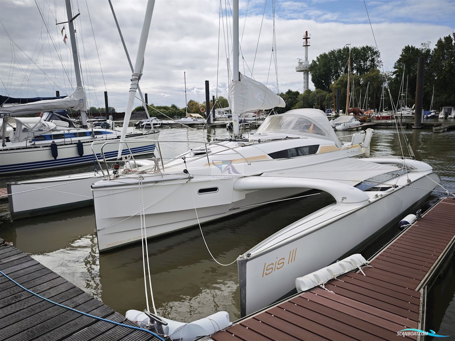 QUORNING BOATS DRAGONFLY 28 Swing Wing Touring
