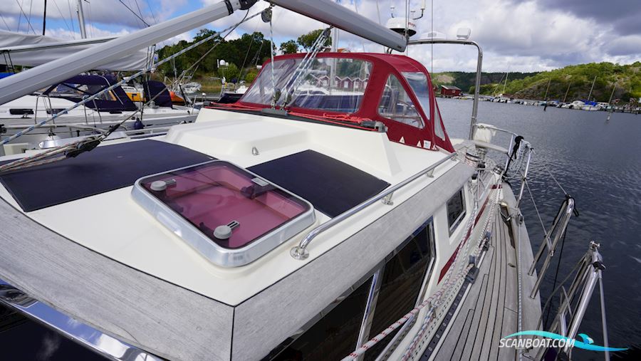 Regina 38