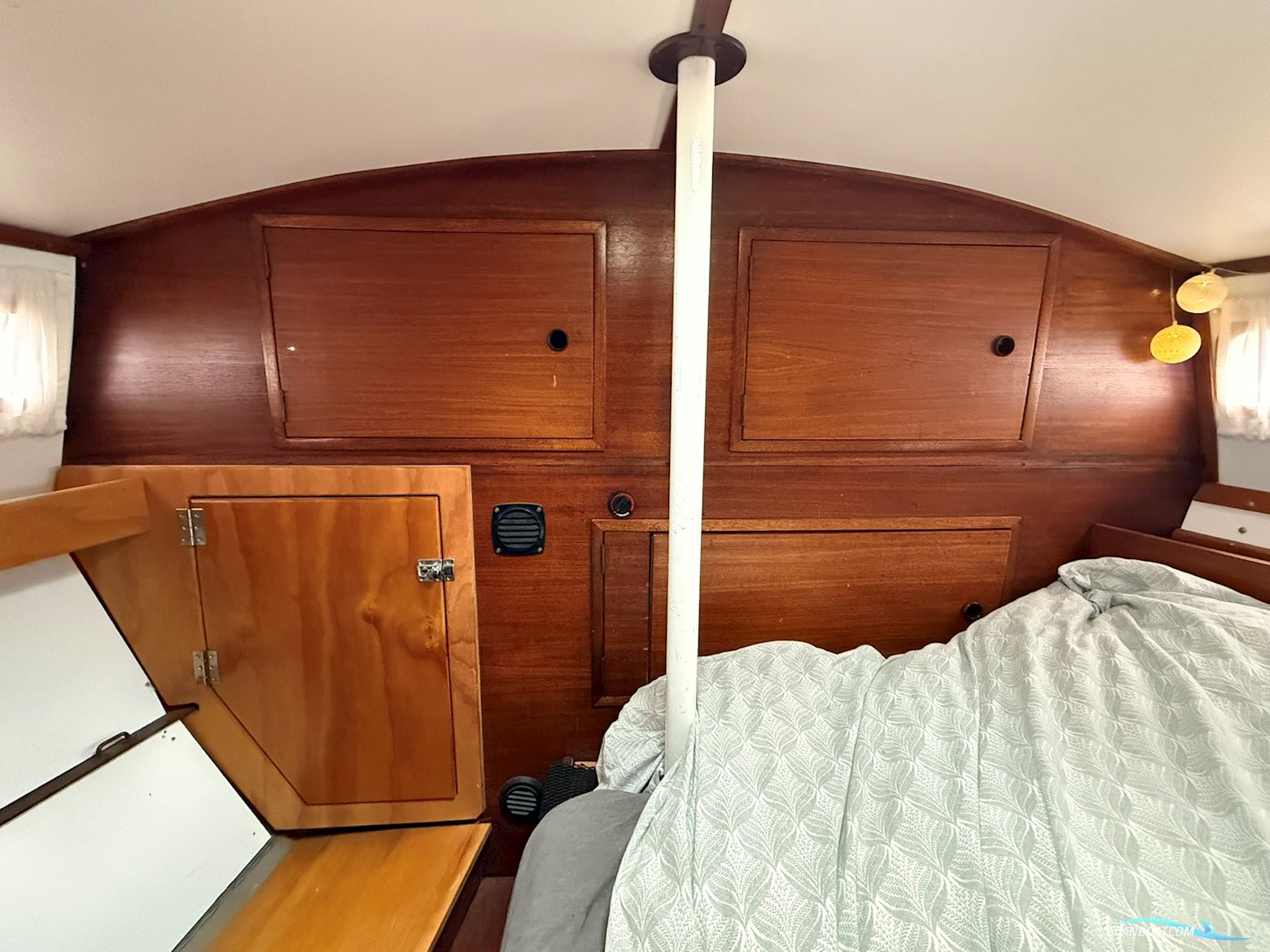 Robert Tucker Ketch R393