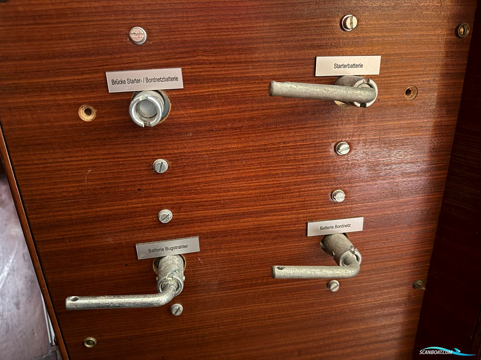 Robert Tucker Ketch R393