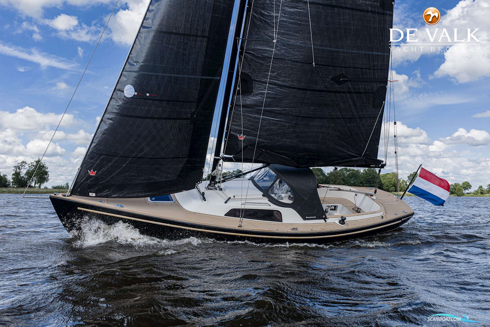 SAFFIER SC10 Cabin