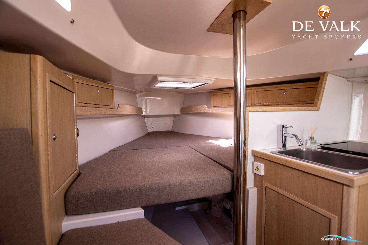SAFFIER SC10 Cabin