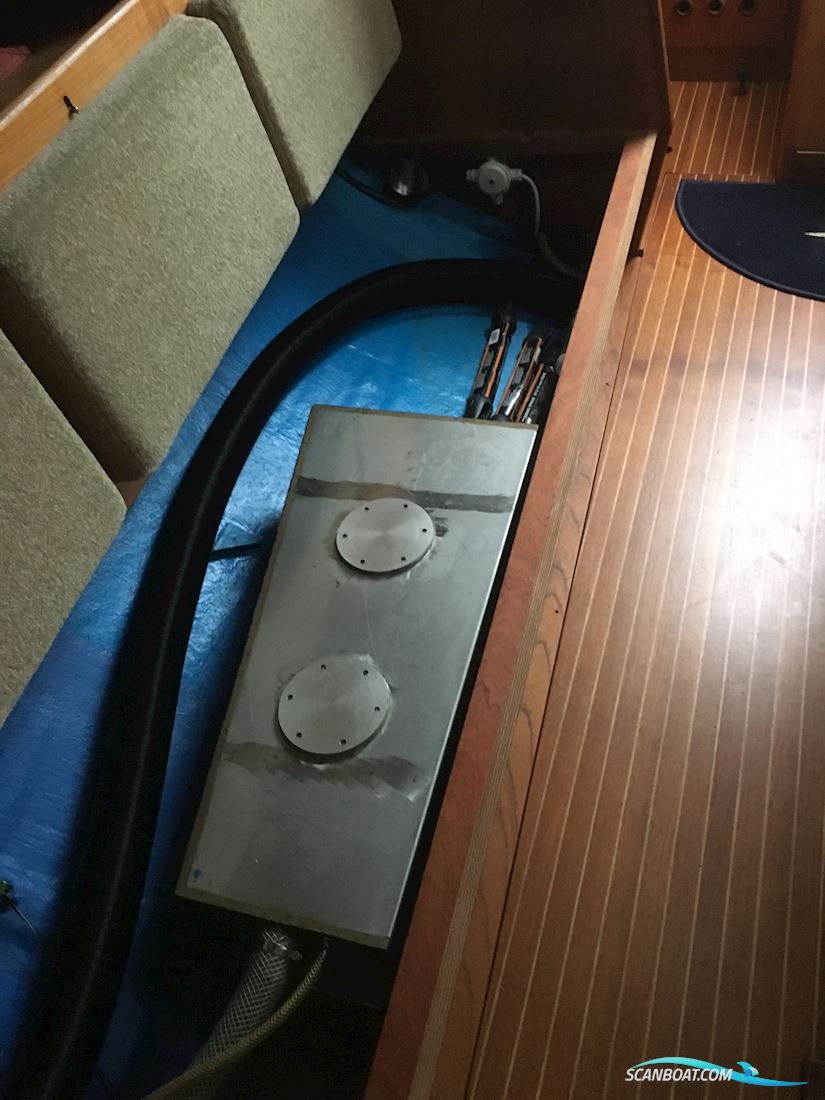 Sagitta 35