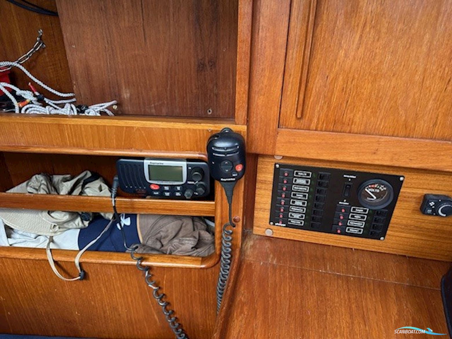 Sagitta 35