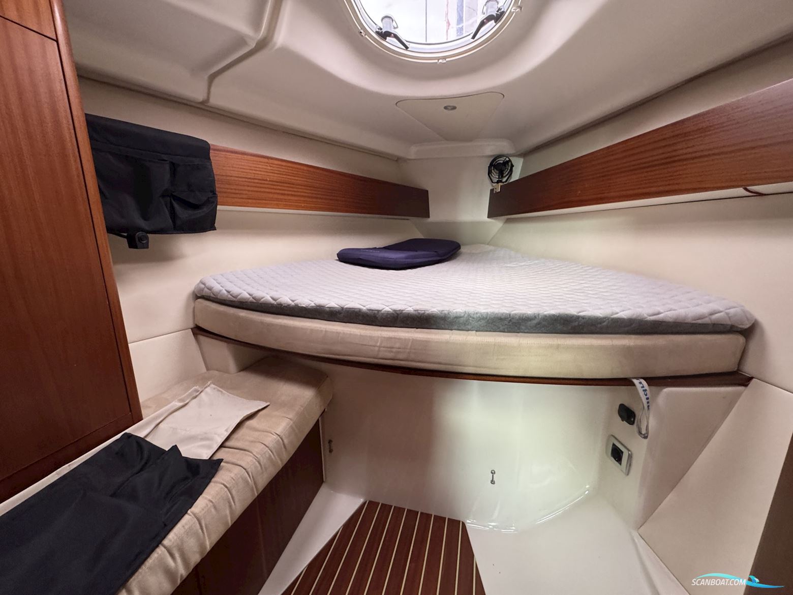 Salona 37 2008 - EU VAT Paid. Performance and comfortable living space combined.