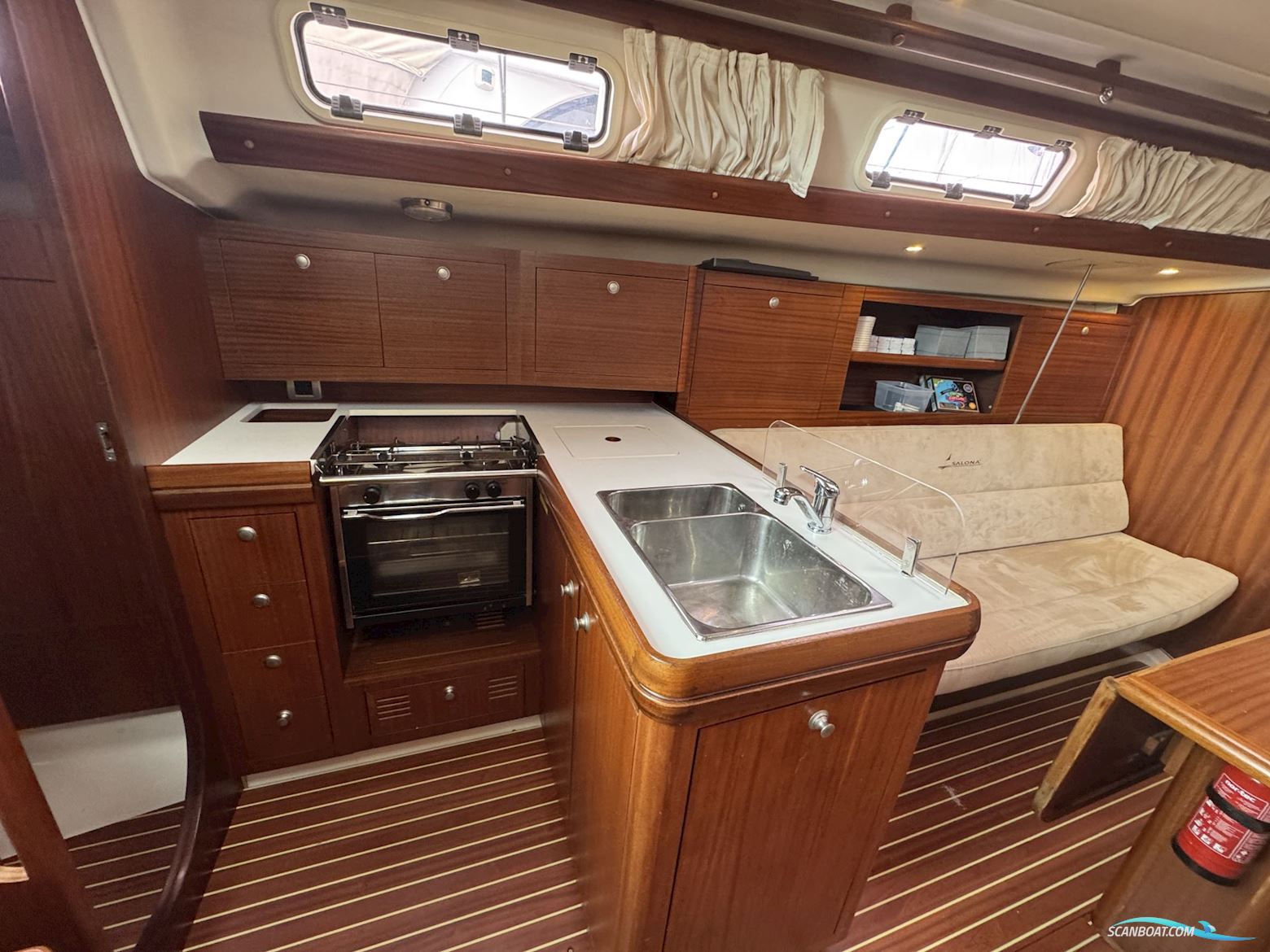 Salona 37 2008 - EU VAT Paid. Performance and comfortable living space combined.