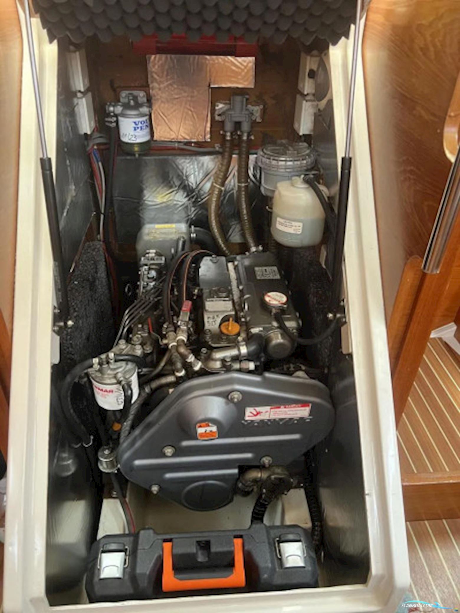 Salona 44 Performance