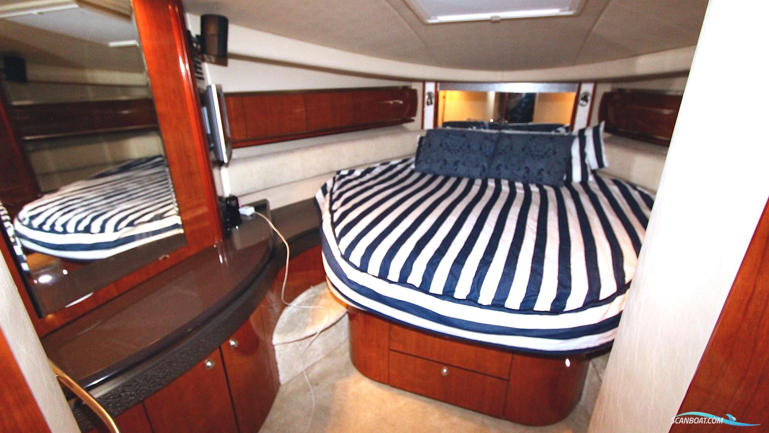 Sea Ray 525 Sundancer 