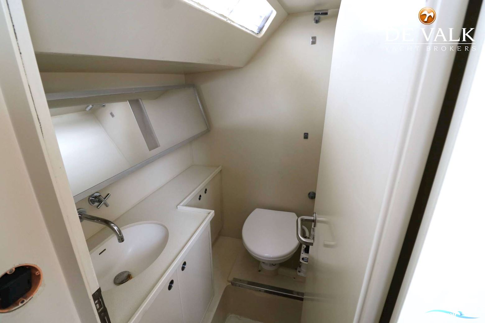 Simonis Voogd 63 with lift keel