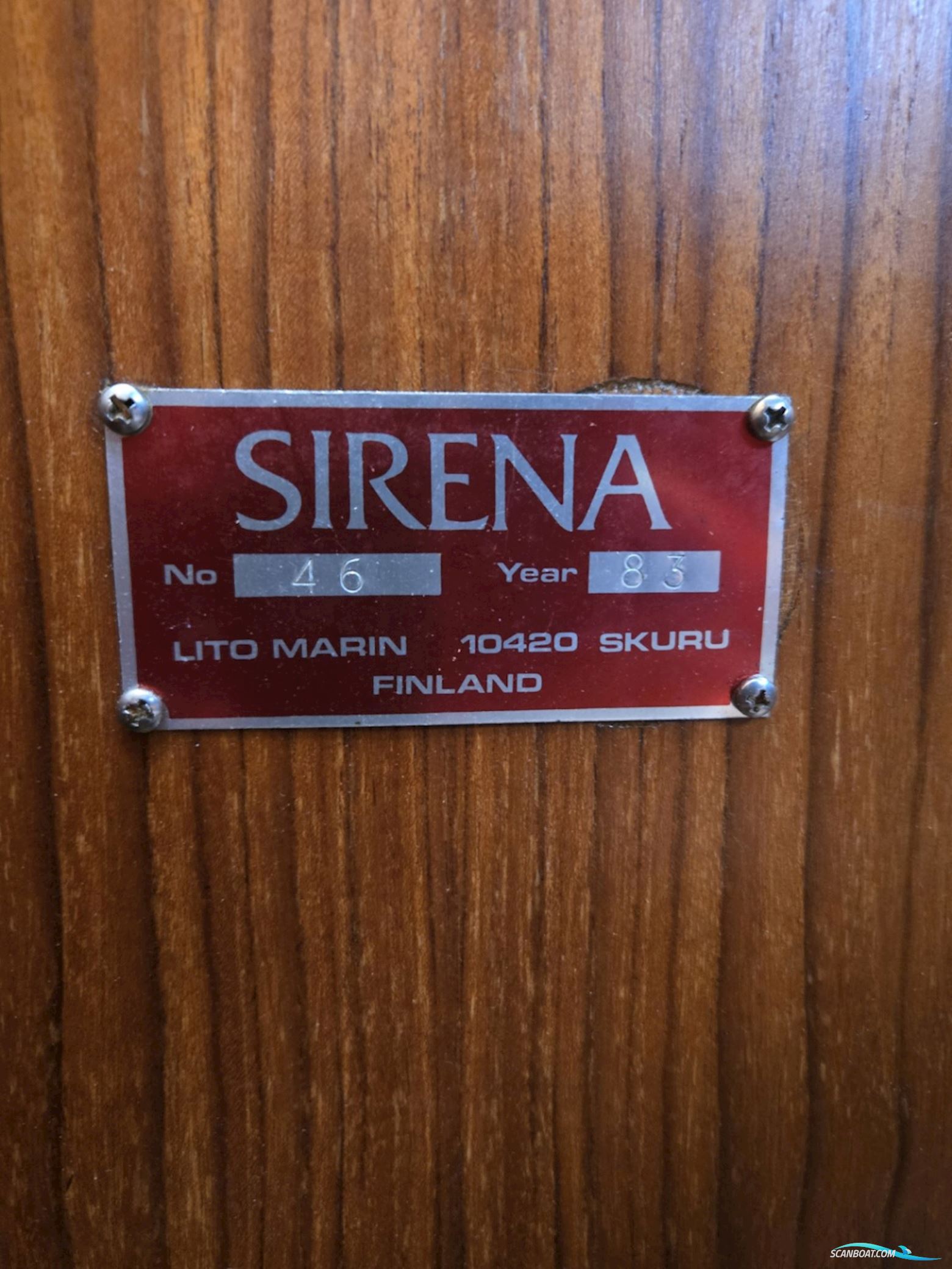 Sirena 38