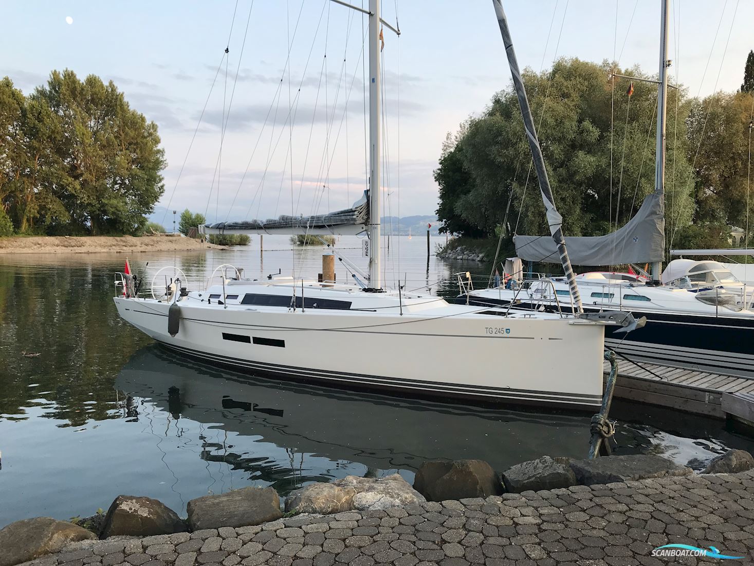 Solaris 37 one Sejlbåd 2014, med Volvo Penta D2-40HP motor, Schweiz