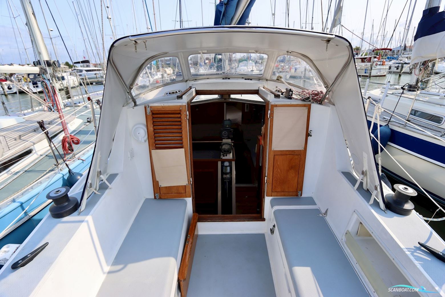 SOUTHERLY 95 Lifting Keel