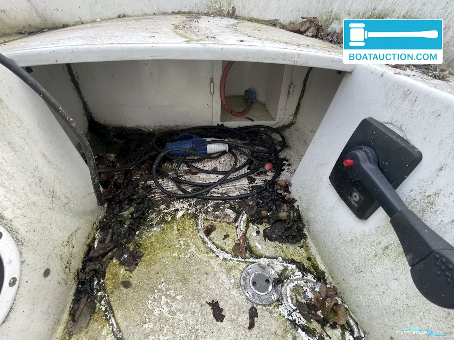 Standfast Loper 27