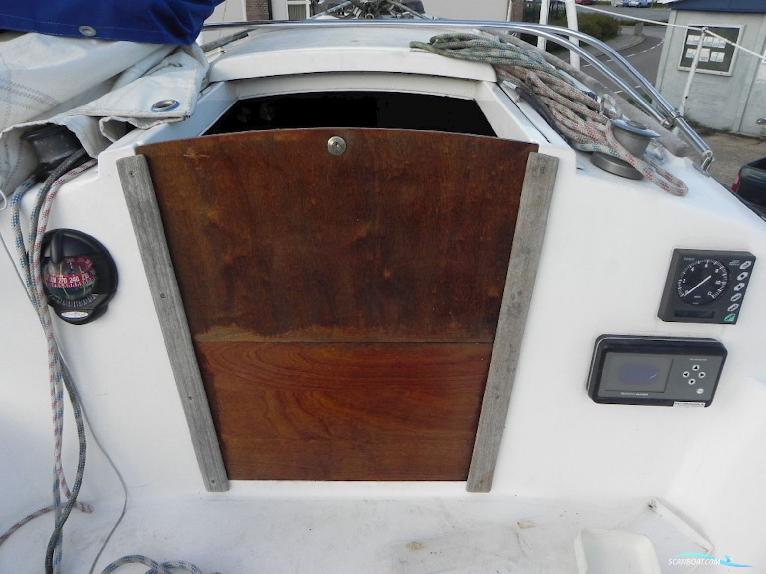 Standfast Loper 27