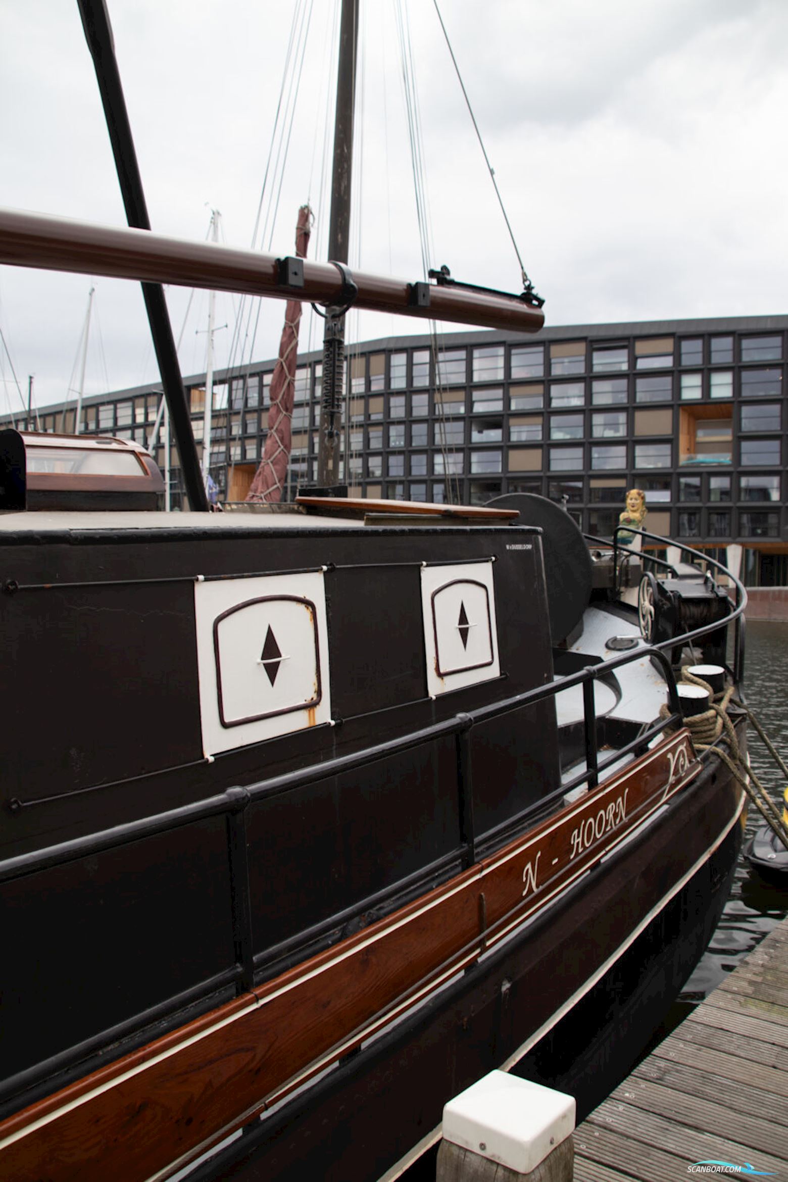 Stevenaak Zeilcharter geschikt als woonschip te koop