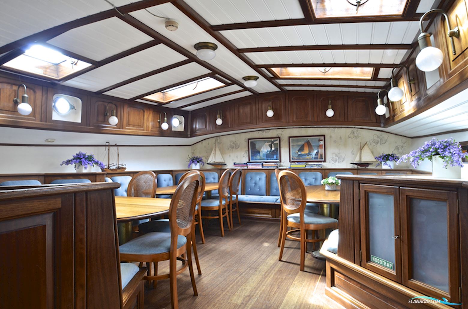 Stevenaak Zeilcharter geschikt als woonschip te koop