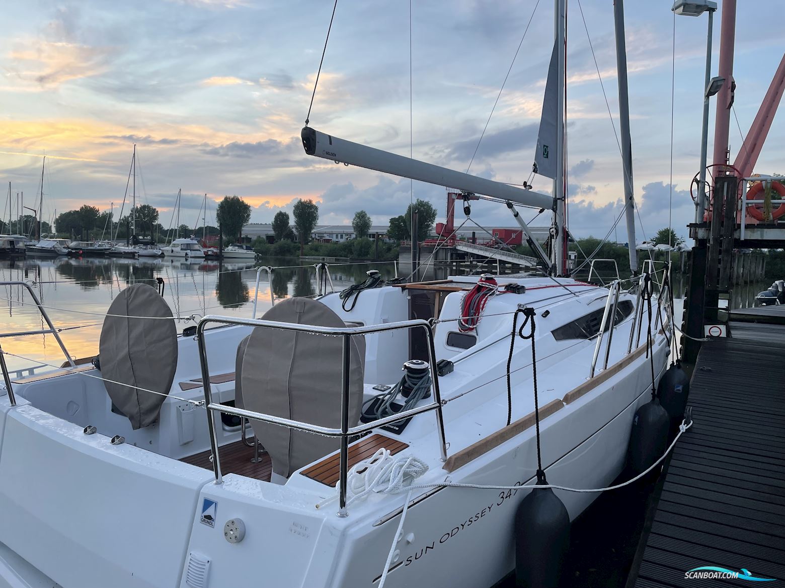 Sun Odyssey 349 Swingkeel