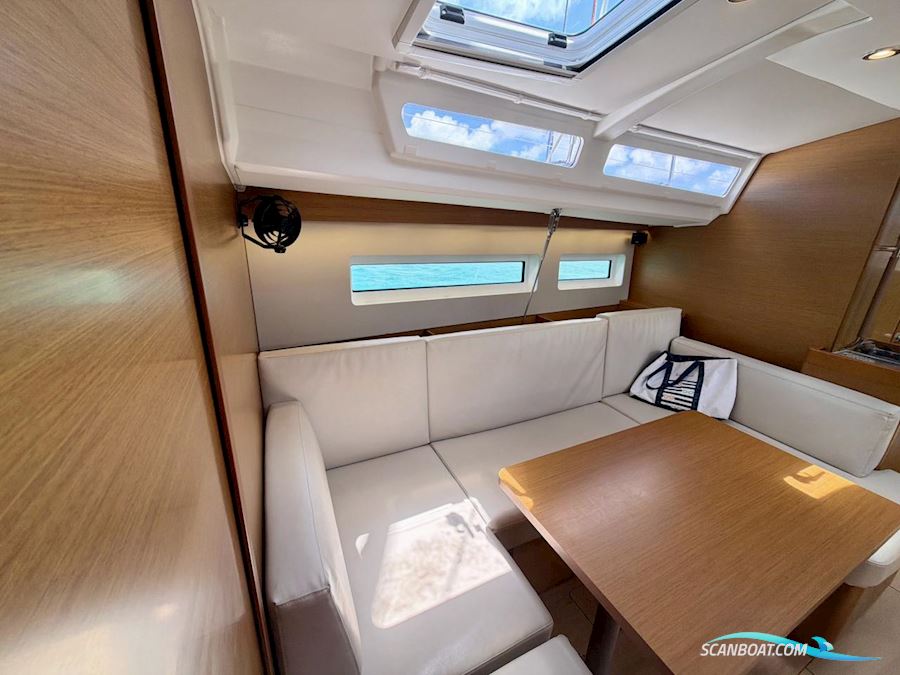 Sun Odyssey 440