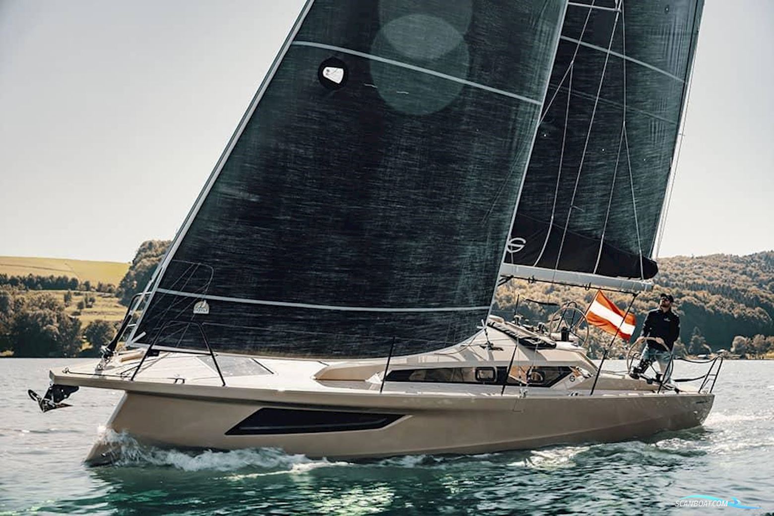 Sunbeam 32.1 Sejlbåd 2025, med Aquamot F80 motor, Tyskland