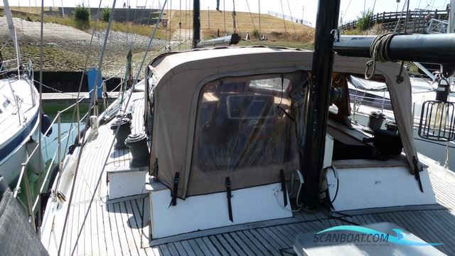 Suncoast 48