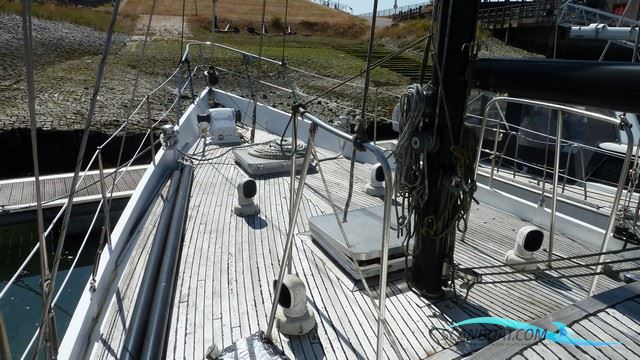 Suncoast 48
