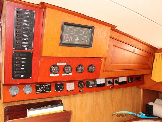 Suncoast 48